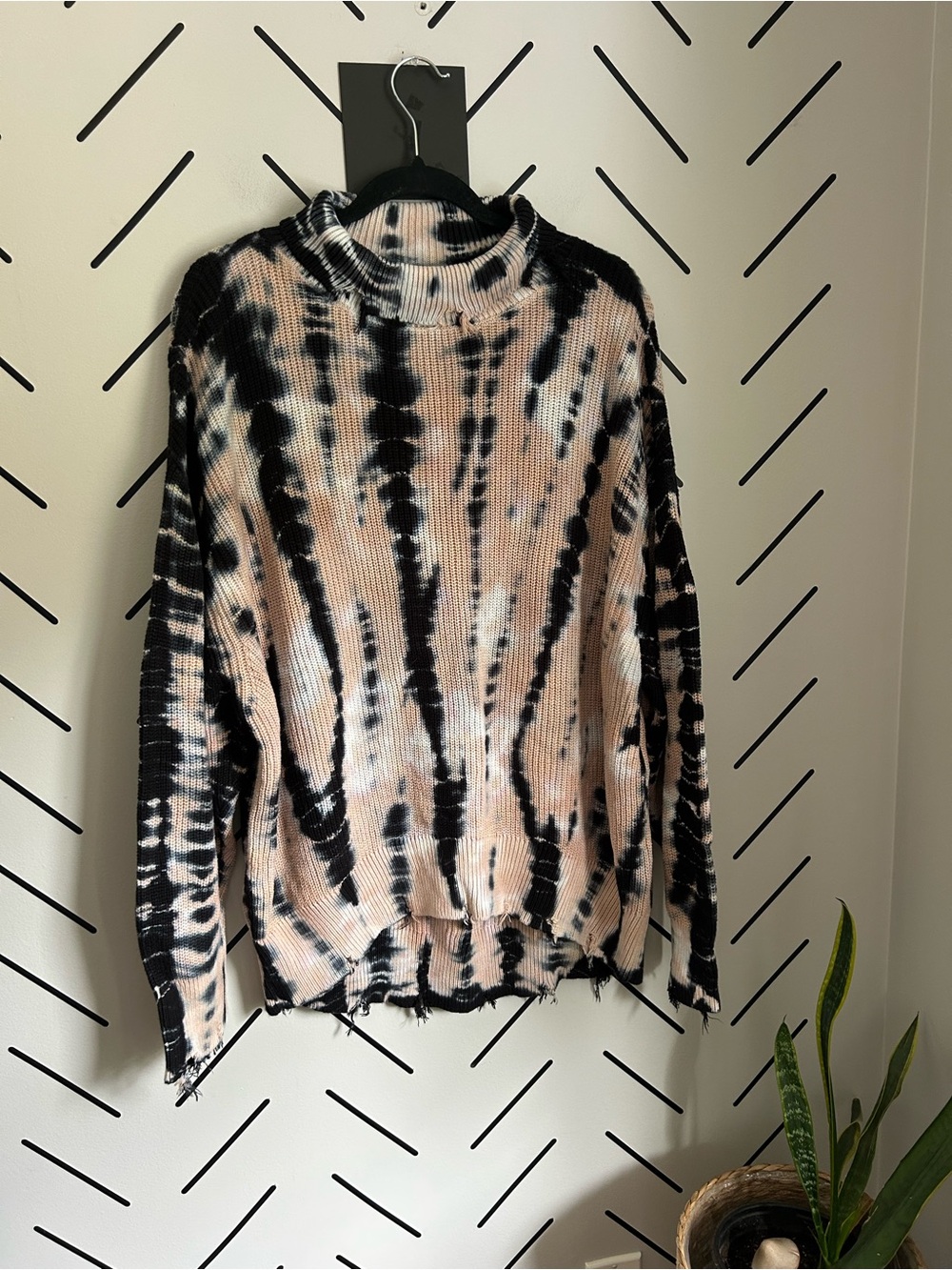 Young fabulous and broke tie dye distressed oversized turtle neck  sweater m/l